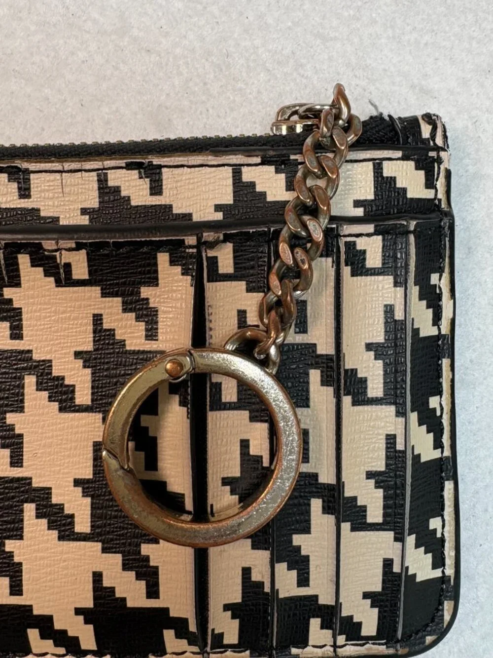 Kate Spade Darcy Houndstooth L-Zip Wallet Keychain Preppy Chic Retro Mod Classic